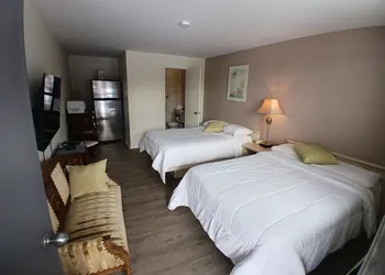 Hotel Oasis Lac StLouis hotel thumbnail 5