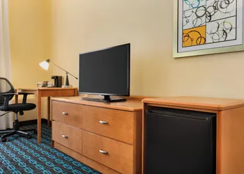 Fairfield Inn & Suites Toledo Maumee hotel thumbnail 4