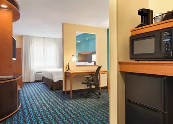 Fairfield Inn & Suites Toledo Maumee hotel thumbnail 5