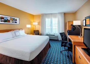 Fairfield Inn and Suites By Marriott Merrillville hotel thumbnail 3