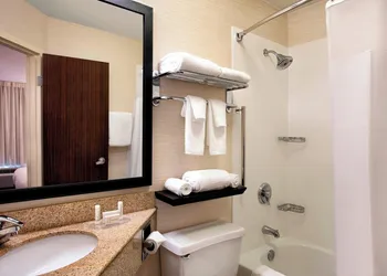 Fairfield Inn and Suites By Marriott Merrillville hotel thumbnail 7