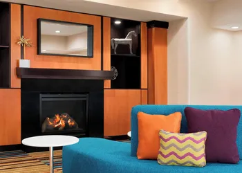 Fairfield Inn & Suites Hartford Manchester hotel thumbnail 2