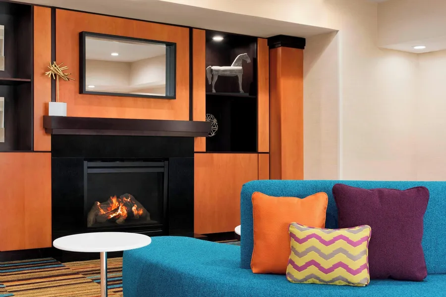 Fairfield Inn & Suites Hartford Manchester hotel detail image 2