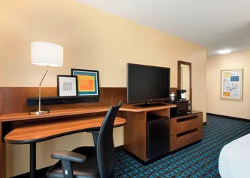 Fairfield Inn & Suites Hartford Manchester hotel thumbnail 4