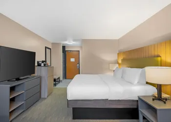 Country Inn & Suites by Radisson, Fairview Heights, IL hotel thumbnail 6