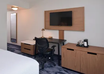 Fairfield Inn by Marriott Pittsburgh New Stanton hotel thumbnail 7
