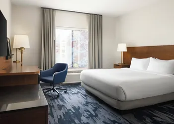 Fairfield Inn & Suites Newark Liberty International Airport hotel thumbnail 5