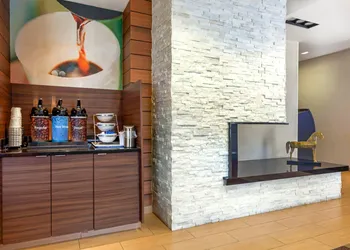 Comfort Inn & Suites Green Bay Stadium Area hotel thumbnail 4