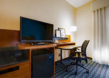 Comfort Inn & Suites Green Bay Stadium Area hotel thumbnail 5