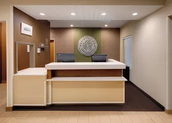 Fairfield Inn and Suites by Marriott Indianapolis Airport hotel thumbnail 2