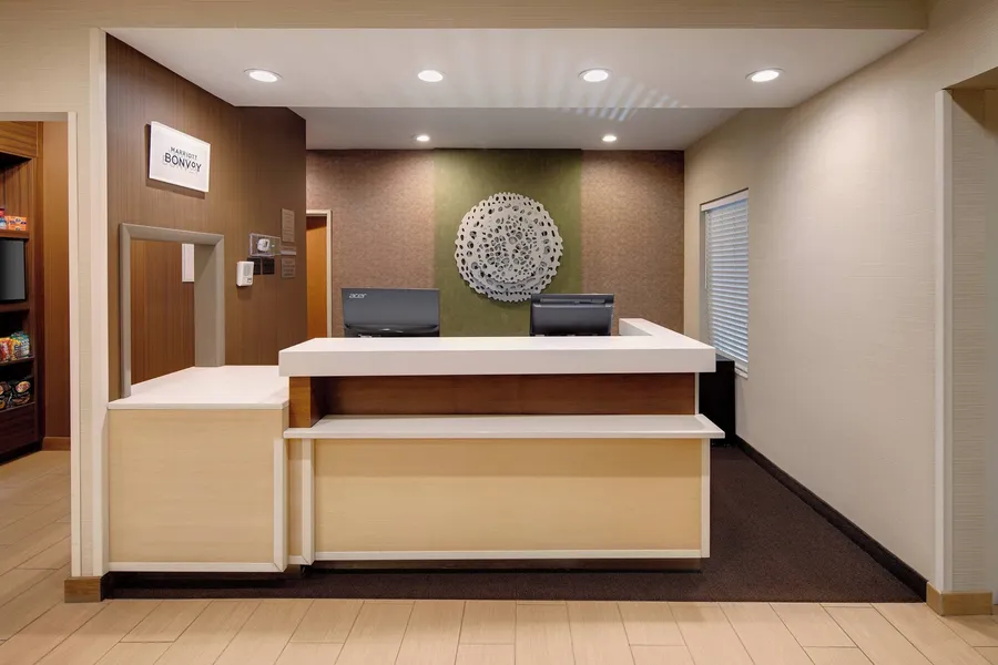 Fairfield Inn and Suites by Marriott Indianapolis Airport hotel detail image 2