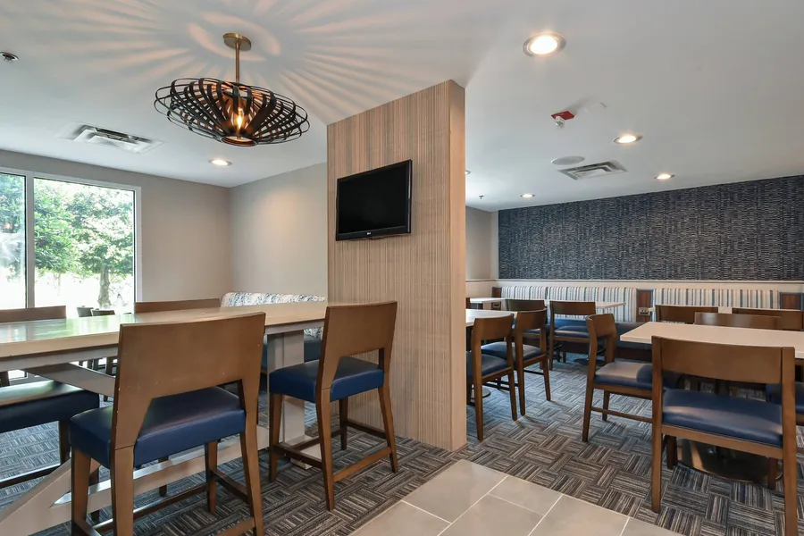 Fairfield Inn by Marriott Arrowood hotel detail image 2