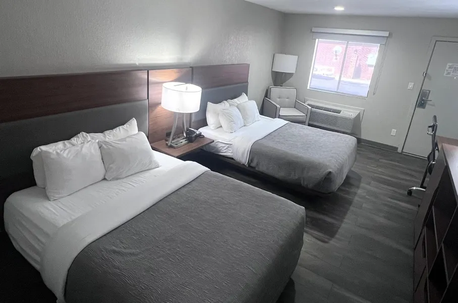 SureStay Plus by Best Western Alamogordo White Sands hotel detail image 2