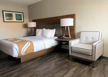 SureStay Plus by Best Western Alamogordo White Sands hotel thumbnail 4