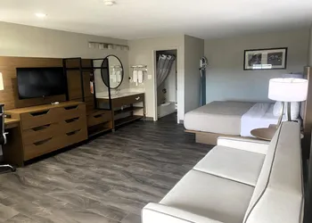 SureStay Plus by Best Western Alamogordo White Sands hotel thumbnail 5