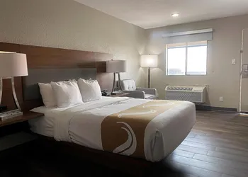 SureStay Plus by Best Western Alamogordo White Sands hotel thumbnail 7