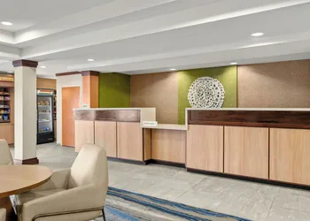Fairfield Inn and Suites by Marriott Marion hotel thumbnail 4