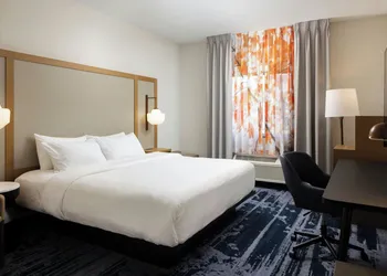 Fairfield Inn & Suites by Marriott® Grand Rapids Airport hotel thumbnail 5
