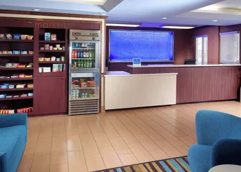 Fairfield Inn by Marriott Clarksville hotel thumbnail 2