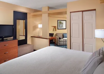 Fairfield Inn by Marriott Clarksville hotel thumbnail 4