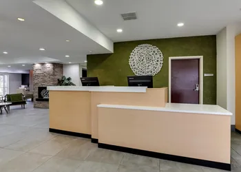 Best Western Plus Las Colinas Inn & Suites hotel thumbnail 3