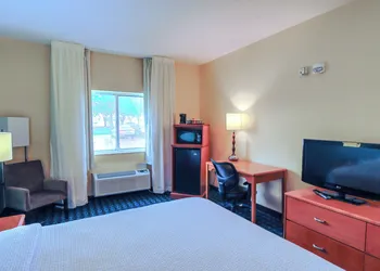 Comfort Inn & Suites Houston North - Spring hotel thumbnail 7