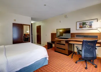 Fairfield Inn By Marriott Potomac Mills hotel thumbnail 8