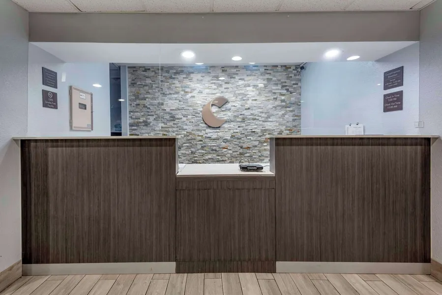 Comfort Inn & Suites Liverpool - Syracuse hotel detail image 2