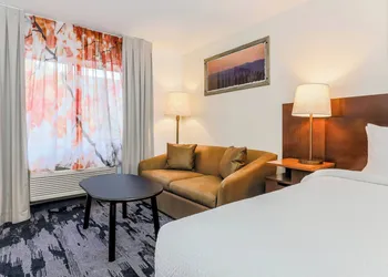 Fairfield Inn & Suites Houston Westchase hotel thumbnail 7