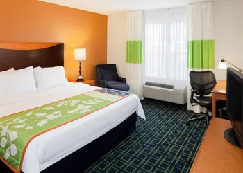 Country Inn & Suites by Radisson, Fayetteville I-95, NC hotel thumbnail 5