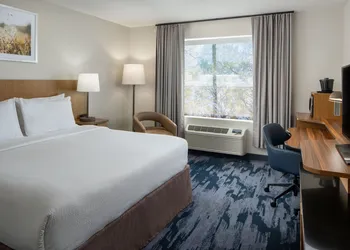 Fairfield Inn & Suites by Marriott Ft. Myers/Cape Coral hotel thumbnail 6