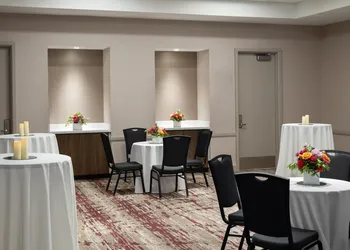 Hilton Garden Inn Chicago Downtown/Magnificent Mile hotel thumbnail 4