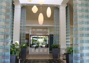 Hilton Garden Inn Addison hotel thumbnail 3