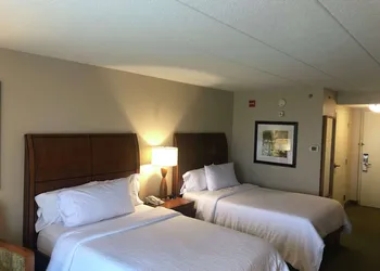 Hilton Garden Inn Addison hotel thumbnail 7