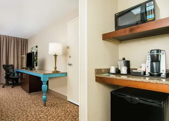 Hilton Garden Inn Charlottesville hotel thumbnail 4