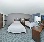 Hampton Inn & Suites Greensboro/Coliseum Area hotel detail image 7