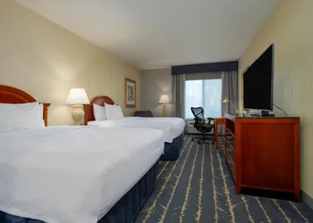Hilton Garden Inn Milwaukee Northwest Conference Center hotel thumbnail 7