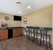 Econo Lodge Nashville North hotel detail image 4