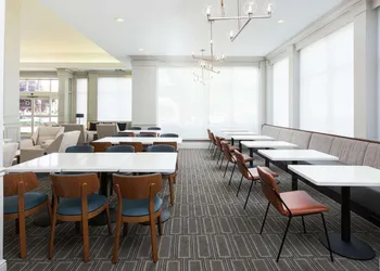 Hilton Garden Inn Oakland / San Leandro hotel thumbnail 2