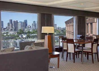Hilton Boston Logan Airport hotel thumbnail 6