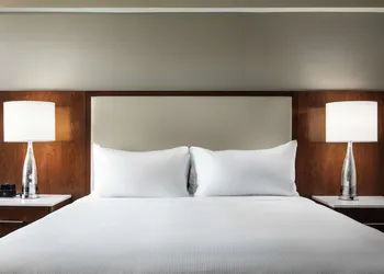 Hilton Boston Logan Airport hotel thumbnail 7