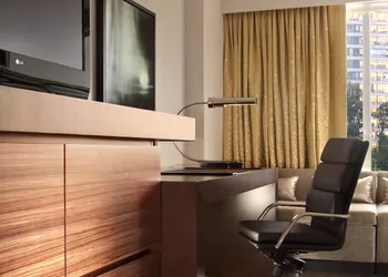 Hilton McLean Tysons Corner hotel thumbnail 7