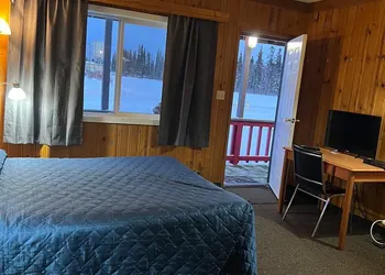 Glacier View Inn hotel thumbnail 2