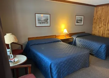 Glacier View Inn hotel thumbnail 4
