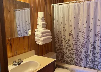Glacier View Inn hotel thumbnail 5