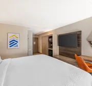 Holiday Inn Express Crestwood by IHG hotel detail image 5