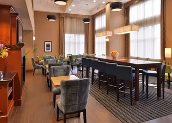 Hampton Inn & Suites Tacoma hotel thumbnail 5