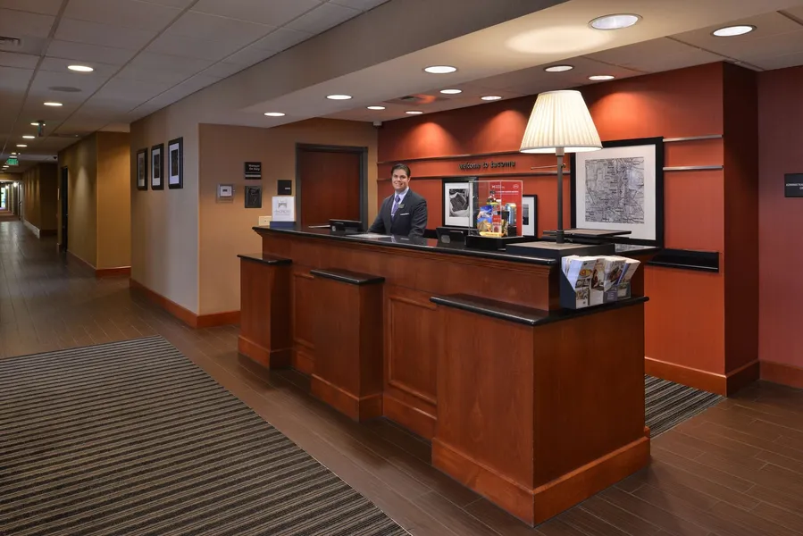 Hampton Inn & Suites Tacoma hotel detail image 6