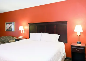 Hampton Inn Richmond-Southwest-Hull Street hotel thumbnail 5