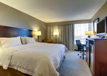 Hampton Inn Rolla hotel thumbnail 8